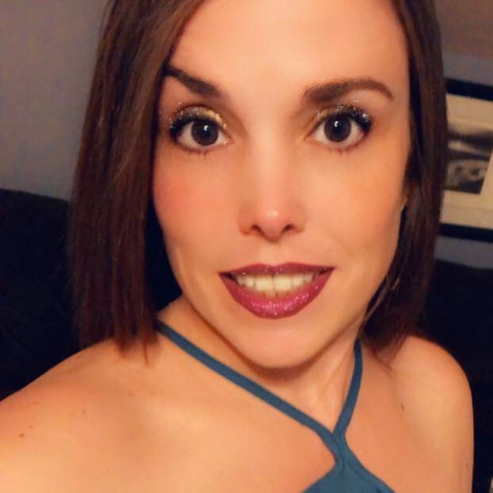 Meet your Posher, Holly